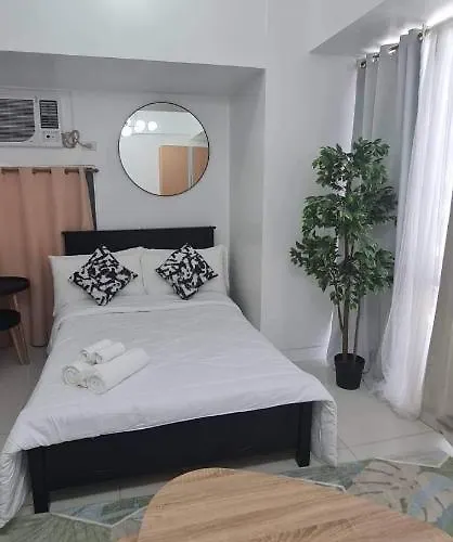 At Viceroy T4 Florence Way Apartment *